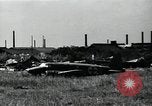 Immagine di Aerei giapponesi parcheggiata in aeroporto Tokyo Giappone, 1945, secondo 36 filmato di repertorio 65675025177