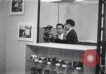 Immagine di I prodotti giapponesi sul display New York United States USA, 1964, secondo 4 filmato di repertorio 65675025202