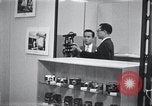 Immagine di I prodotti giapponesi sul display New York United States USA, 1964, secondo 6 filmato di repertorio 65675025202