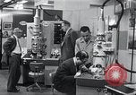 Immagine di I prodotti giapponesi sul display New York United States USA, 1964, secondo 19 filmato di repertorio 65675025202