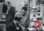 Immagine di I prodotti giapponesi sul display New York United States USA, 1964, secondo 24 filmato di repertorio 65675025202