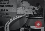 Immagine di I prodotti giapponesi sul display New York United States USA, 1964, secondo 37 filmato di repertorio 65675025202