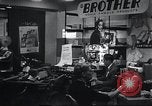 Immagine di I prodotti giapponesi sul display New York United States USA, 1964, secondo 52 filmato di repertorio 65675025202