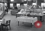 Image les produits japonais pour la vente Washington DC USA, 1964, de la seconde 15 séquences d'archives historiques vidéo 65675025204