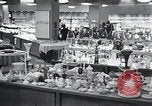 Image les produits japonais pour la vente Washington DC USA, 1964, de la seconde 29 séquences d'archives historiques vidéo 65675025204
