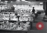 Image les produits japonais pour la vente Washington DC USA, 1964, de la seconde 32 séquences d'archives historiques vidéo 65675025204