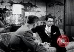Image Appartement meublé avec le mobilier japonais et d'artefacts Arlington Virginia USA, 1964, de la seconde 17 séquences d'archives historiques vidéo 65675025205
