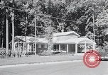 Image Maison typique américaine Washington DC suburbs USA, 1964, de la seconde 57 séquences d'archives historiques vidéo 65675025206