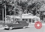Image Maison typique américaine Washington DC suburbs USA, 1964, de la seconde 58 séquences d'archives historiques vidéo 65675025206