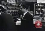 Image boutique photo et caméras encore japonais Washington DC USA, 1964, de la seconde 19 séquences d'archives historiques vidéo 65675025207