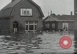 Immagine di Inondazioni in Olanda New York United States USA, 1950, secondo 15 filmato di repertorio 65675025211