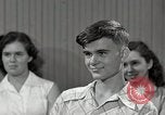 Immagine di Attenzione a 4h club e CARE Self Help Somerset County New Jersey USA, 1950, secondo 35 filmato di repertorio 65675025212