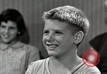 Immagine di Attenzione a 4h club e CARE Self Help Somerset County New Jersey USA, 1950, secondo 41 filmato di repertorio 65675025212