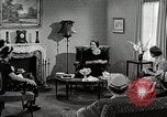 Immagine di Il gruppo di donne americane discutere circa il progetto di cura Memphis Tennessee USA, 1950, secondo 3 filmato di repertorio 65675025213