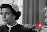 Immagine di Il gruppo di donne americane discutere circa il progetto di cura Memphis Tennessee USA, 1950, secondo 23 filmato di repertorio 65675025213