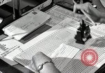 Immagine di Attenzione 'self Help' ordini La Grecia, 1950, secondo 9 filmato di repertorio 65675025214