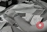Immagine di Attenzione 'self Help' ordini La Grecia, 1950, secondo 21 filmato di repertorio 65675025214