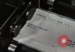 Immagine di Attenzione 'self Help' ordini La Grecia, 1950, secondo 41 filmato di repertorio 65675025214