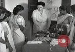 Immagine di CARE Self Help per rilievo generale ostetricia India Haryana, 1950, secondo 25 filmato di repertorio 65675025215