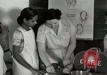 Immagine di CARE Self Help per rilievo generale ostetricia India Haryana, 1950, secondo 30 filmato di repertorio 65675025215