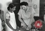 Immagine di CARE Self Help per rilievo generale ostetricia India Haryana, 1950, secondo 38 filmato di repertorio 65675025215