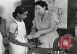Immagine di CARE Self Help per rilievo generale ostetricia India Haryana, 1950, secondo 39 filmato di repertorio 65675025215