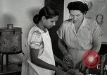 Immagine di CARE Self Help per rilievo generale ostetricia India Haryana, 1950, secondo 52 filmato di repertorio 65675025215