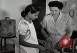 Immagine di CARE Self Help per rilievo generale ostetricia India Haryana, 1950, secondo 53 filmato di repertorio 65675025215
