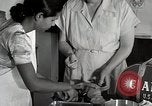 Immagine di CARE Self Help per rilievo generale ostetricia India Haryana, 1950, secondo 58 filmato di repertorio 65675025215
