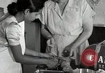 Immagine di CARE Self Help per rilievo generale ostetricia India Haryana, 1950, secondo 61 filmato di repertorio 65675025215