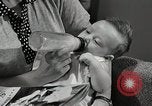 Immagine di Le persone hanno contribuito a cura di Self-help project New York United States USA, 1950, secondo 12 filmato di repertorio 65675025217