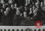Immagine di American Life per il ritorno dei soldati dopo la seconda guerra mondiale United States USA, 1952, secondo 35 filmato di repertorio 65675025219