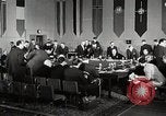 Image American technologiques dans l'énergie nucléaire l'agriculture et l'exploitation minière United States USA, 1953, de la seconde 21 séquences d'archives historiques vidéo 65675025221