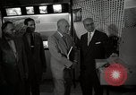 Image American technologiques dans l'énergie nucléaire l'agriculture et l'exploitation minière United States USA, 1953, de la seconde 56 séquences d'archives historiques vidéo 65675025221