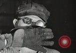 Image américain des années 1950 les hommes et les femmes au travail et sur les jours fériés United States USA, 1953, de la seconde 4 séquences d'archives historiques vidéo 65675025222