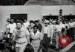 Image américain des années 1950 les hommes et les femmes au travail et sur les jours fériés United States USA, 1953, de la seconde 62 séquences d'archives historiques vidéo 65675025222