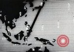 Immagine di Paracadute giapponese di truppe e materiali di consumo vengono ignorati Celebes, 1942, secondo 18 filmato di repertorio 65675025225