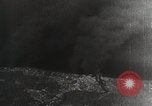Immagine di Paracadute giapponese di truppe e materiali di consumo vengono ignorati Celebes, 1942, secondo 30 filmato di repertorio 65675025225