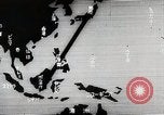 Standbild japanischen Flugzeugen Angriff holländische Schiffe Java Meer, 1942, aus Sekunde 10 historischem Filmmaterial Videoclip 65675025226