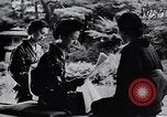 Standbild Kaiser und seine Kraft stärken Japan auf Weltkugel Japan, 1950, aus Sekunde 58 historischem Filmmaterial Videoclip 65675025238