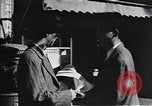 Standbild Professionelle Arbeitsplätze moderner japanischer Frauen Japan, 1950, aus Sekunde 51 historischem Filmmaterial Videoclip 65675025239