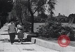 Standbild Professionelle Arbeitsplätze moderner japanischer Frauen Japan, 1950, aus Sekunde 61 historischem Filmmaterial Videoclip 65675025239