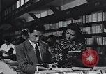 Image la progression des femmes dans la société japonaise Japon, 1950, de la seconde 8 séquences d'archives historiques vidéo 65675025240
