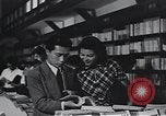 Image la progression des femmes dans la société japonaise Japon, 1950, de la seconde 10 séquences d'archives historiques vidéo 65675025240
