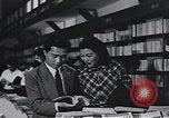 Image la progression des femmes dans la société japonaise Japon, 1950, de la seconde 13 séquences d'archives historiques vidéo 65675025240