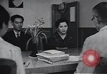 Image la progression des femmes dans la société japonaise Japon, 1950, de la seconde 43 séquences d'archives historiques vidéo 65675025240