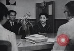 Image la progression des femmes dans la société japonaise Japon, 1950, de la seconde 47 séquences d'archives historiques vidéo 65675025240