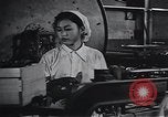 Image la progression des femmes dans la société japonaise Japon, 1950, de la seconde 60 séquences d'archives historiques vidéo 65675025240