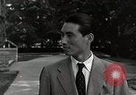 Image étudiant japonais habituates lui-même à la vie universitaire Bloomington Indiana USA, 1951, de la seconde 36 séquences d'archives historiques vidéo 65675025242