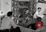 Image étudiant japonais répond à un professeur d'université Bloomington Indiana USA, 1951, de la seconde 57 séquences d'archives historiques vidéo 65675025243
